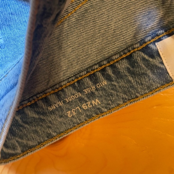 Boden Blue Relaxed Jeans with Natural Fading - Picture 7 of 7